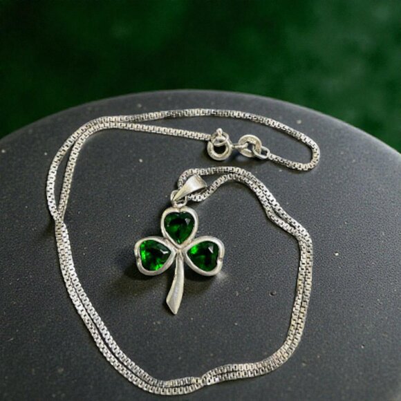 Sterling Silver Celtic Green CZ Shamrock Pendant Necklace 16" Box Chain Ireland - Picture 8 of 11